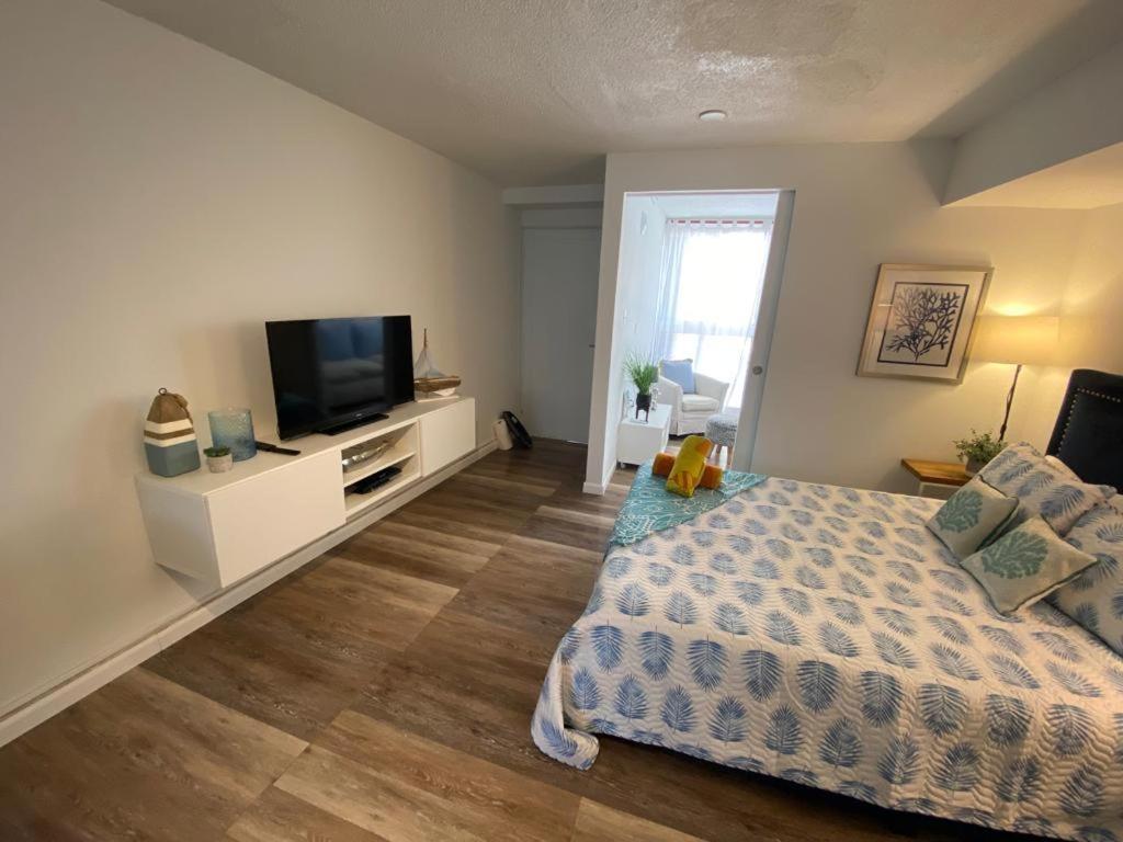 Kasa Ocean Breeze Beachfront Pool Apartment *